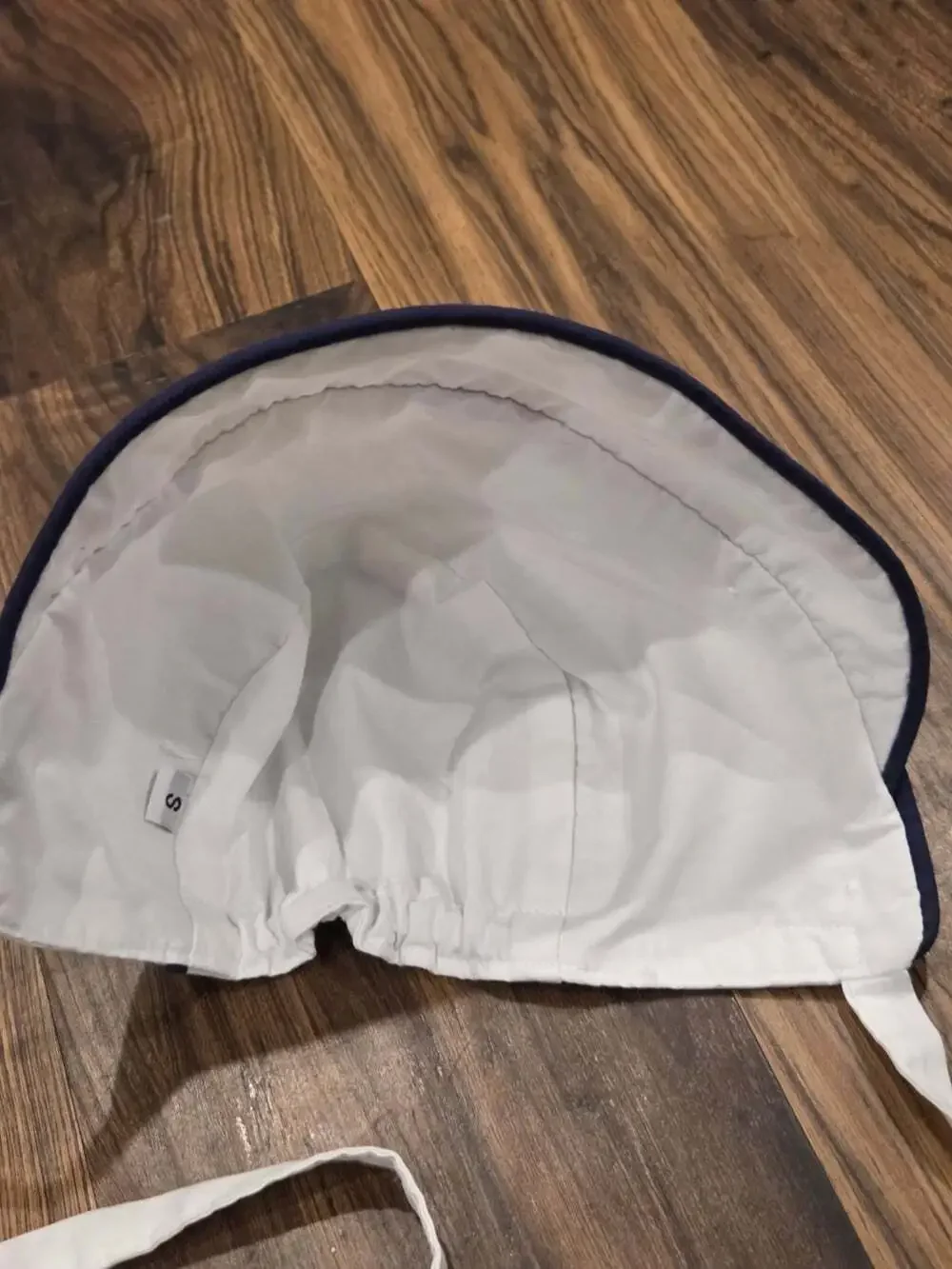 The Beaufort Bonnet Company TBBC Barringer Bonnet Baby Hat White Navy Sz S